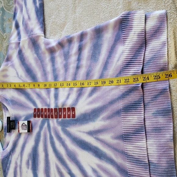 Tie dye sweater nwt - Picture 8 of 8
